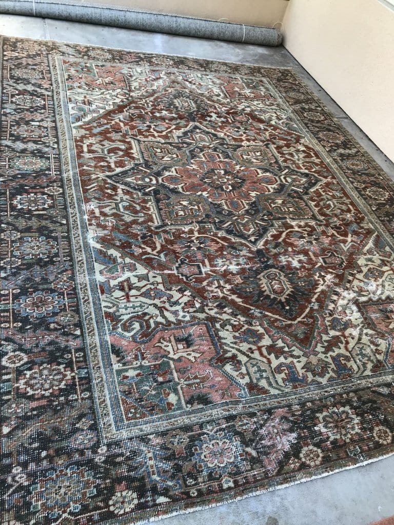 No. 0116 Antique Heriz rug Yurdan 