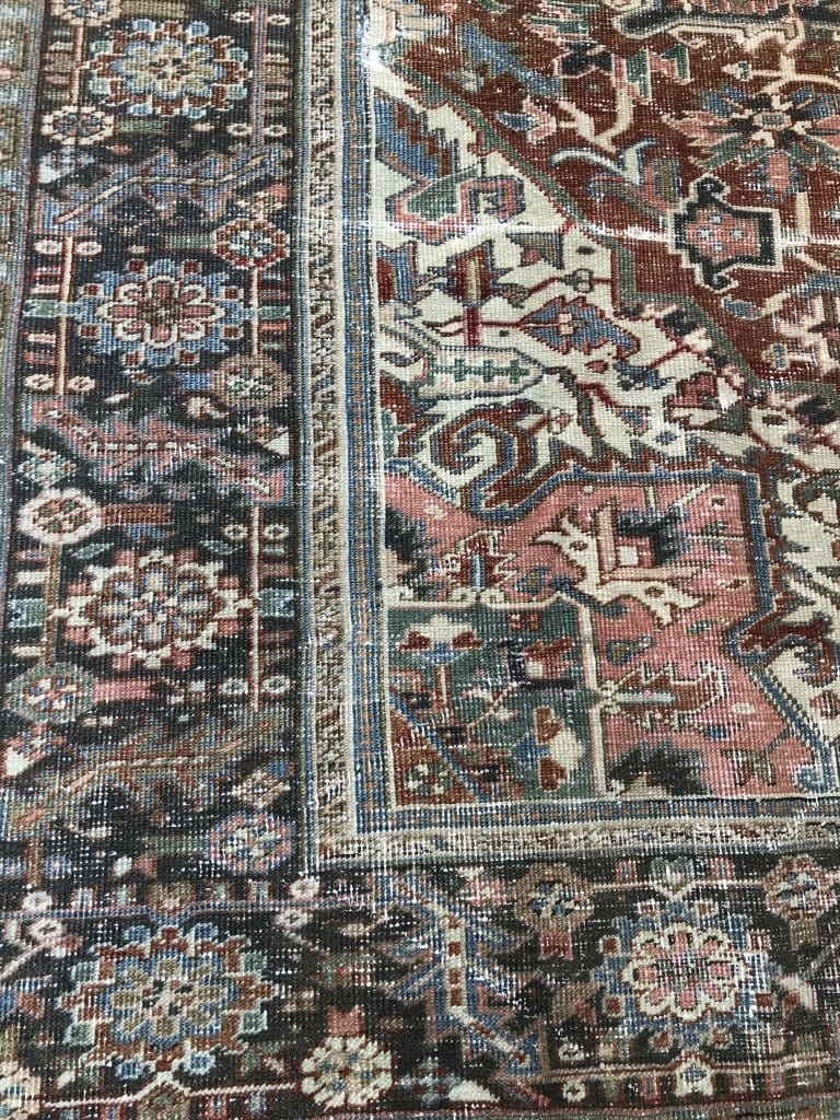 No. 0116 Antique Heriz rug Yurdan 